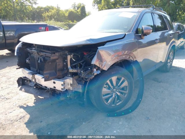 5N1DR3BD1NC221326 Nissan Pathfinder Sv 4wd