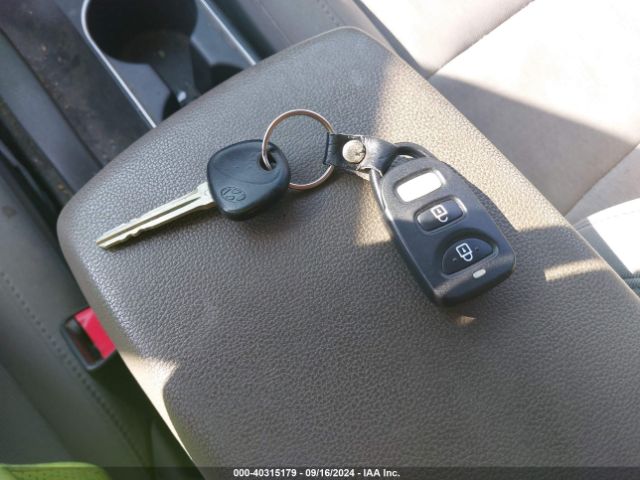5NPD84LF8JH333911 Hyundai ELANTRA SEL
