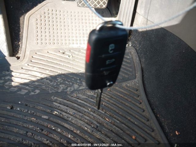 3VW2K7AJ0FM423618 Volkswagen Jetta 2.0l S