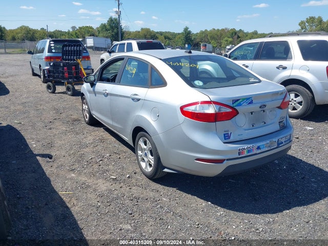 Ford FIESTA SE 2016 3FADP4BJ4GM130211 Image 3