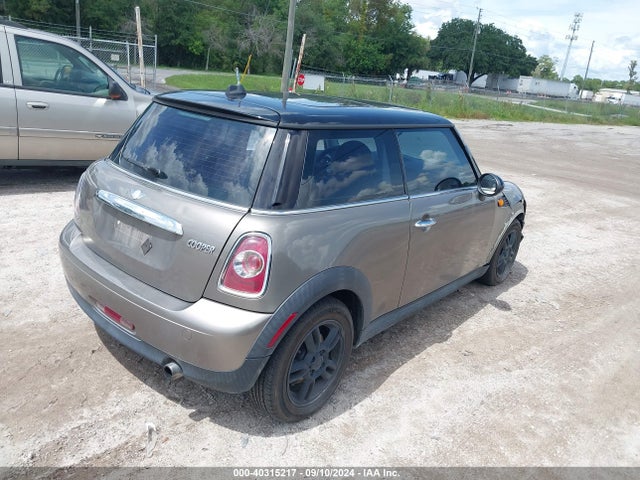 2012 MINI COOPER WMWSU3C59CT259575 Photo 3