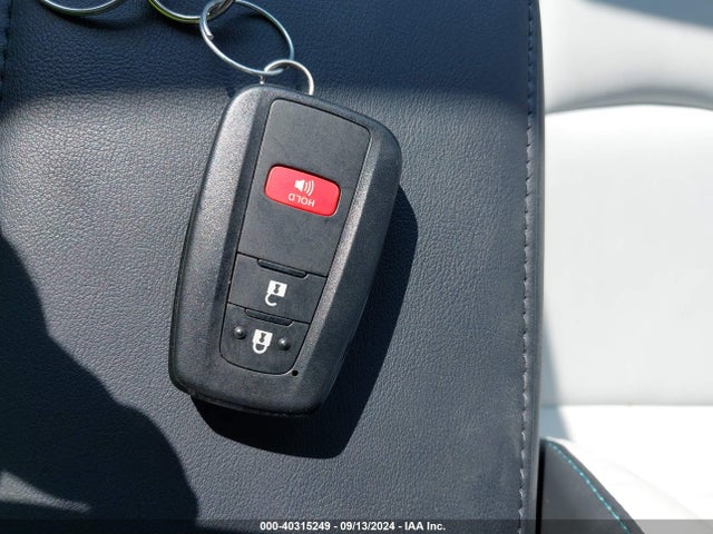Toyota PRIUS XLE 2019 JTDKARFU8K3073980 Image 11