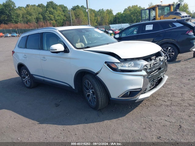 2017 MITSUBISHI OUTLANDER JA4AZ3A38HZ012631 Photo 0