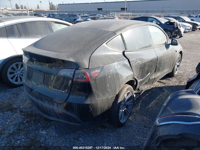 2023 TESLA MODEL Y 7SAYGDEE8PA122661 Photo 3