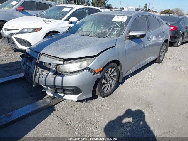 Honda CIVIC EX 2017 2HGFC2F77HH575416 Image 2