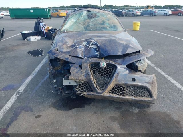 ZARFAEEN8H7530072 Alfa Romeo Giulia Ti Awd