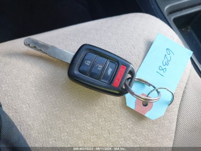 2HKRM3H34FH552656 Honda CR-V LX