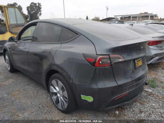 2023 TESLA MODEL Y 7SAYGDEE1PA039525 Photo 2