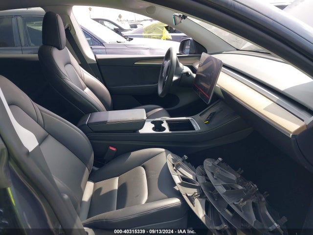 2023 TESLA MODEL Y 7SAYGDEE1PA039525 Photo 4
