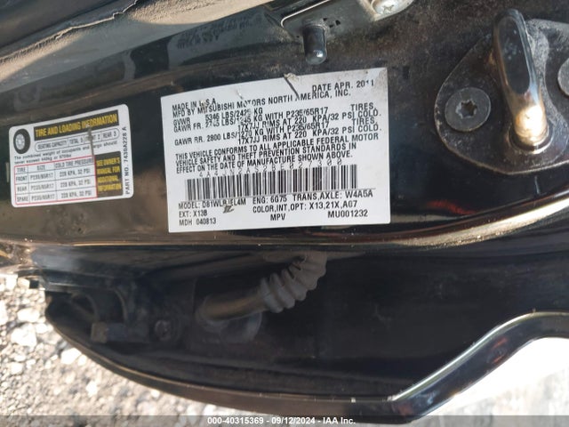 2011 MITSUBISHI ENDEAVOR 4A4JN2AS2BE027300 Photo 8