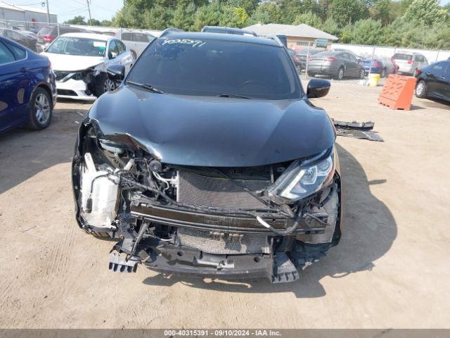 JN1BJ1CR1HW139331 Nissan Rogue Sport Sv