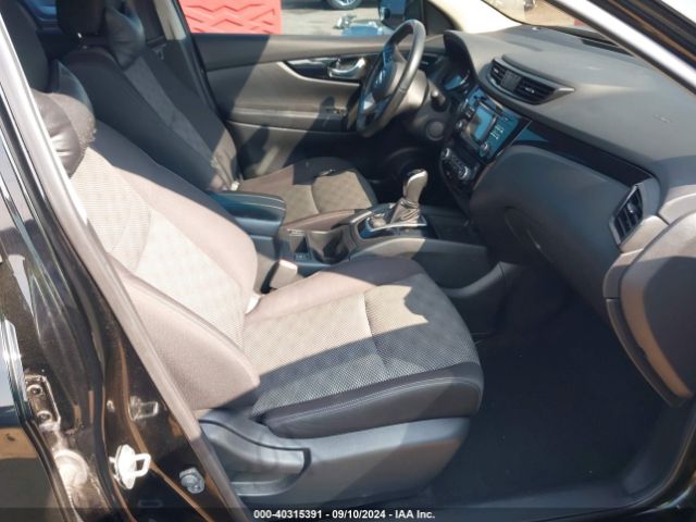 JN1BJ1CR1HW139331 Nissan Rogue Sport Sv