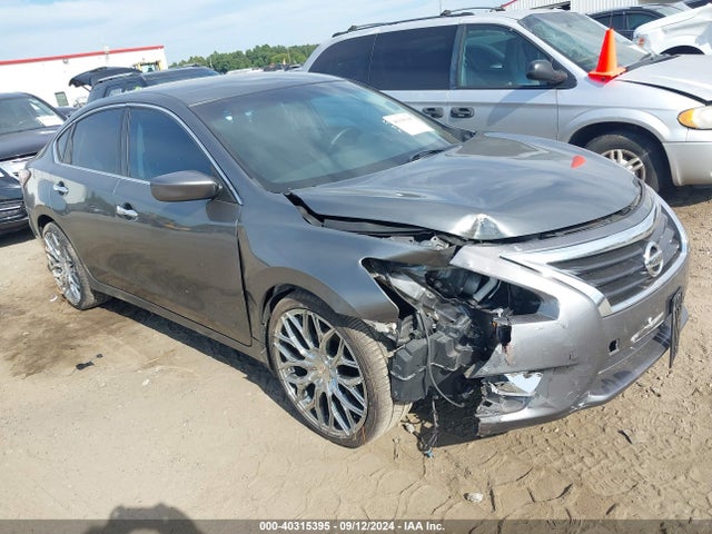 Nissan Altima 2.5 S 2015 1N4AL3AP1FC206028 Image 1