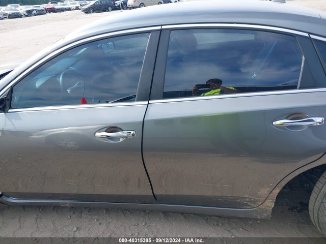 Nissan Altima 2.5 S 2015 1N4AL3AP1FC206028 Image 14