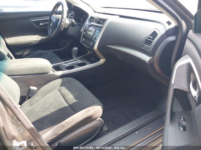 Nissan Altima 2.5 S 2015 1N4AL3AP1FC206028 Image 5