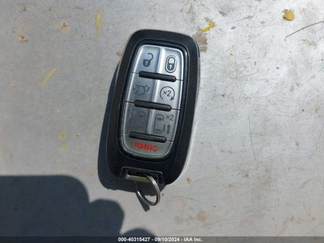 2C4RC1BGXHR592622 Chrysler Pacifica Touring-l