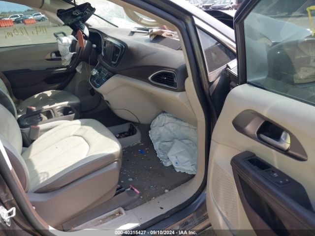 2C4RC1BGXHR592622 Chrysler Pacifica Touring-l