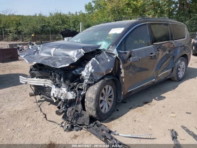 2C4RC1BGXHR592622 Chrysler Pacifica Touring-l