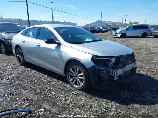 Chevrolet MALIBU LT 2018 1G1ZD5ST0JF107007 Image 1