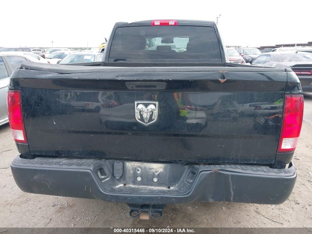1C6RR6FG8KS722397 RAM 1500 Classic Tradesman Quad Cab 4x2 6'4 Box