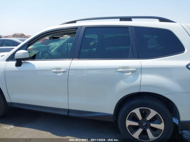 JF2SJAGC5HH581974 Subaru Forester 2.5i Premium
