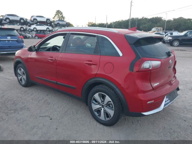 KNDCB3LC7K5218649 KIA NIRO LX