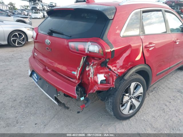KNDCB3LC7K5218649 KIA NIRO LX