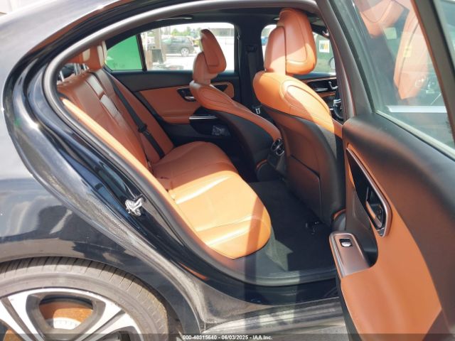 W1KAF4GB4PR099435 Mercedes-Benz C 300 Sedan
