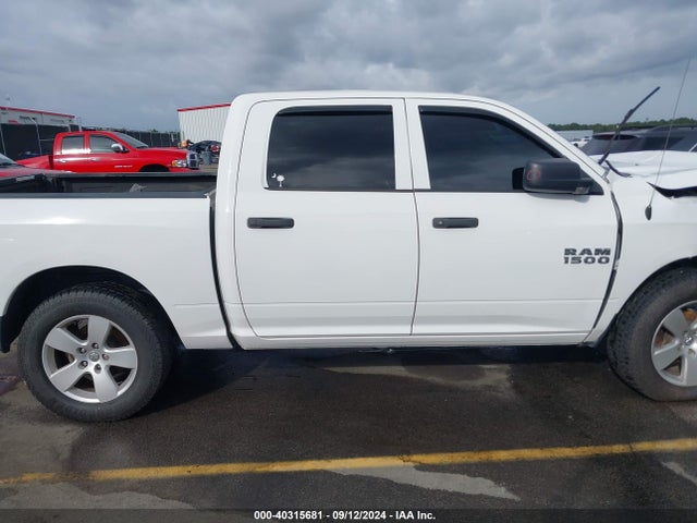 1C6RR7KG5HS789169 RAM 1500 Tradesman  4x4 5'7 Box