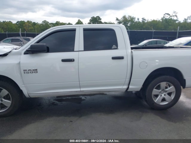 1C6RR7KG5HS789169 RAM 1500 Tradesman  4x4 5'7 Box