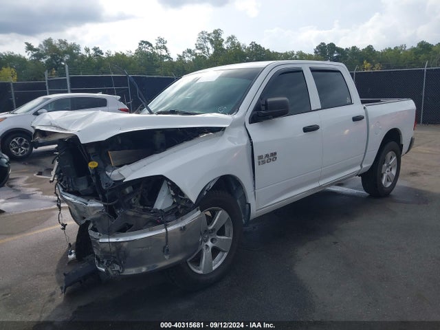 1C6RR7KG5HS789169 RAM 1500 Tradesman  4x4 5'7 Box