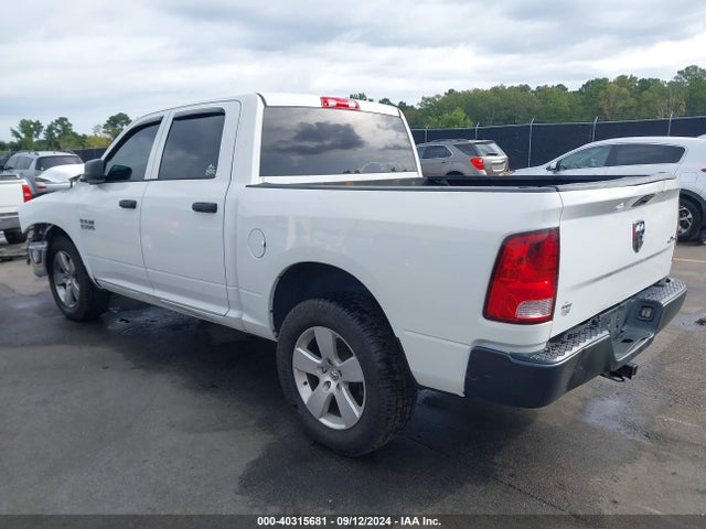1C6RR7KG5HS789169 RAM 1500 Tradesman  4x4 5'7 Box