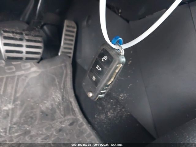 WVGAV7AX7GW527840 Volkswagen Tiguan R-line