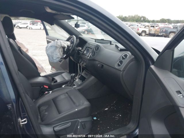 WVGAV7AX7GW527840 Volkswagen Tiguan R-line
