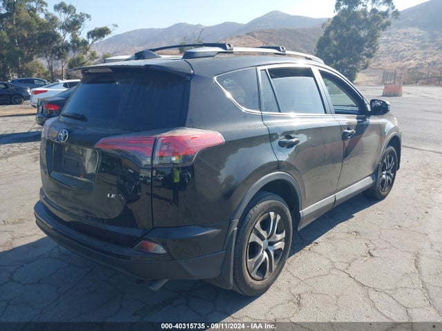 Toyota RAV4 LE 2018 2T3ZFREV1JW477645 Image 4