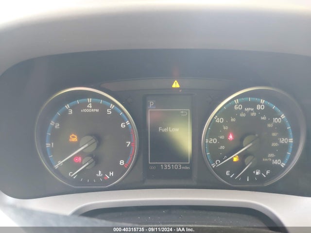 Toyota RAV4 LE 2018 2T3ZFREV1JW477645 Image 7