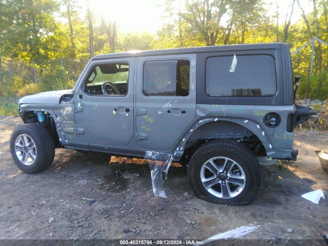 1C4HJXEN8NW148396 Jeep Wrangler Unlimited Sahara 4x4
