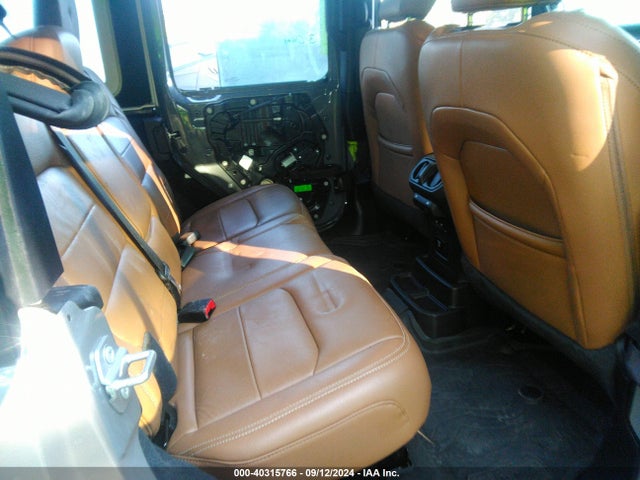 1C4HJXEN8NW148396 Jeep Wrangler Unlimited Sahara 4x4