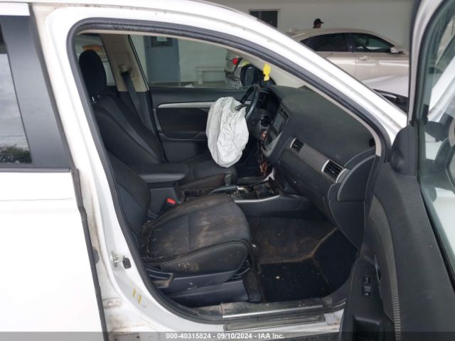 JA4AD2A35HZ067045 Mitsubishi Outlander Es