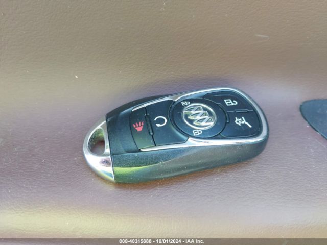 LRBFXBSA0HD012627 Buick Envision Essence