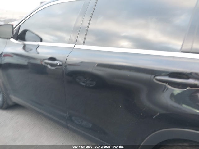 Toyota Highlander Le Plus 2019 5TDZZRFH4KS324809 Image 14
