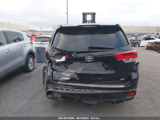 Toyota Highlander Le Plus 2019 5TDZZRFH4KS324809 Image 16