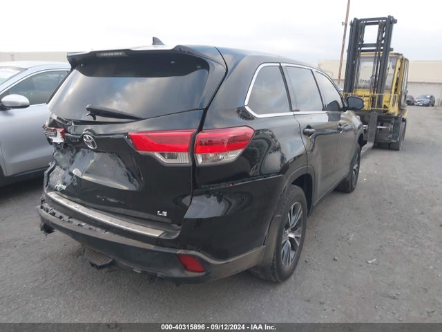 Toyota Highlander Le Plus 2019 5TDZZRFH4KS324809 Image 4