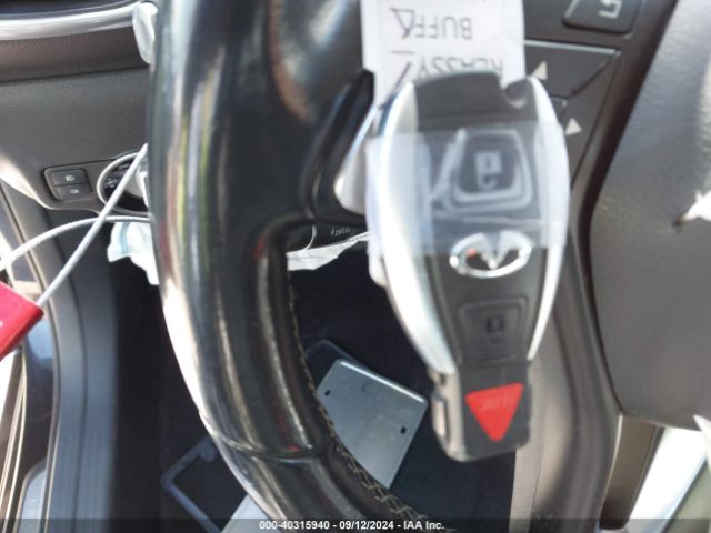 SJKCH5CP5HA031260 Infiniti Qx30 Premium