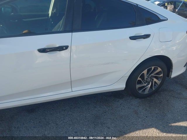 Honda CIVIC EX 2017 2HGFC2F86HH506628 Image 17