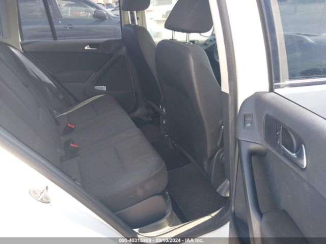 WVGAV7AX2HK044748 Volkswagen Tiguan 2.0t/2.0t S