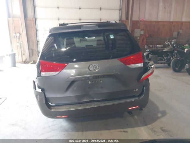 5TDKK3DC1ES499517 Toyota Sienna Le V6 8 Passenger