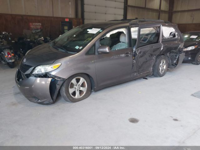 5TDKK3DC1ES499517 Toyota Sienna Le V6 8 Passenger