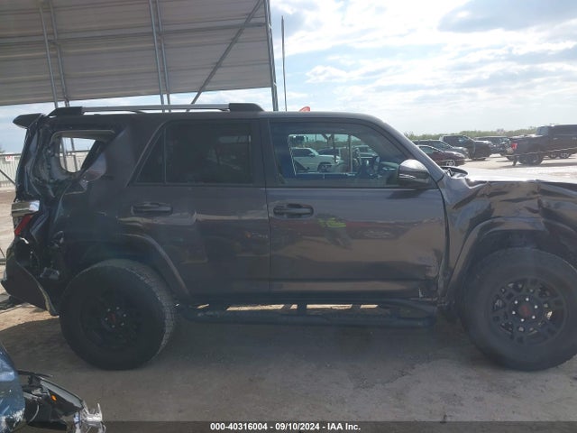 Toyota 4runner Sr5 Premium 2022 JTENU5JR6N6076617 Image 12