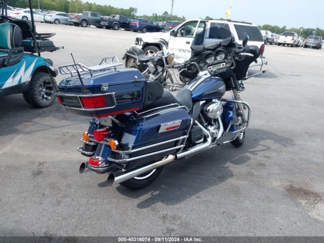 2012 HARLEY-DAVIDSON FLHTCU 1HD1FCM10CB632527 Photo 3